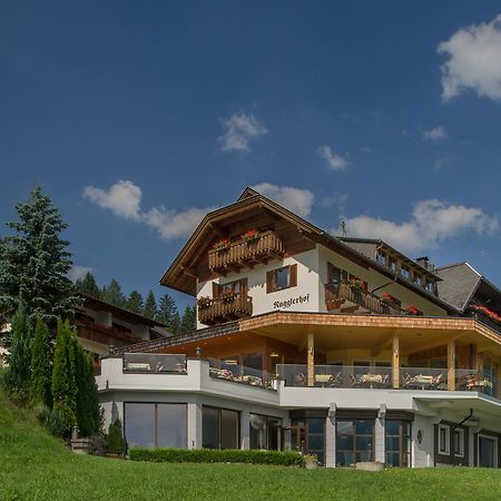 Hotel Nagglerhof Am Weissensee Exterior photo